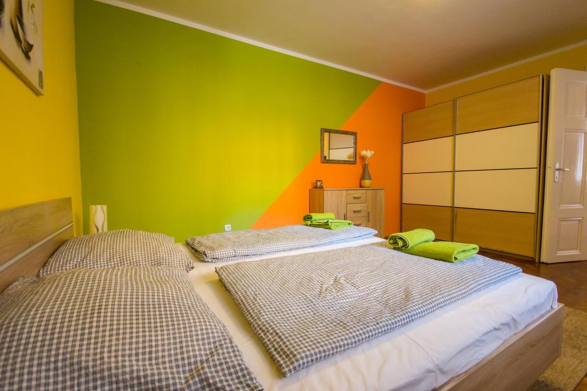 Bright & Light Apartman *
