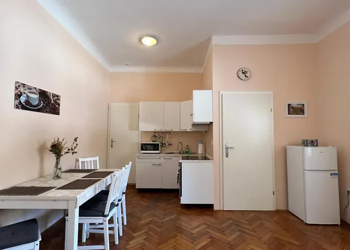 Apartment Bright & Light